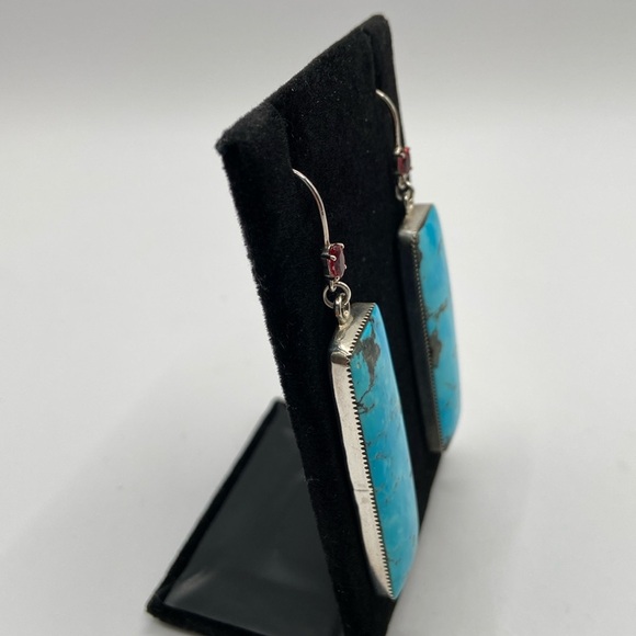 Beautiful Native American Blue Kingman Turquoise & Garnet Earrings - Picture 3 of 6